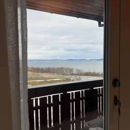 Big House With Beautiful View! *
